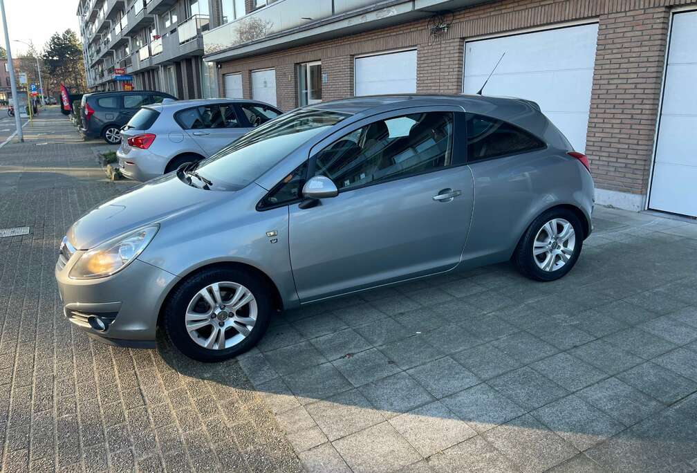 Opel Corsa 1.3 CDTI DPF Color Race