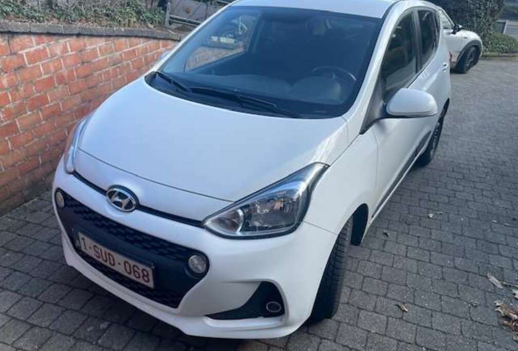 Hyundai i10 1.0i Sky