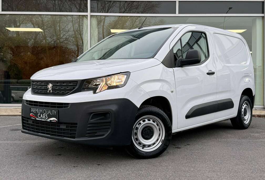 Peugeot 3ZIT / CARPLAY / SENSOREN / AIRCO / CRUISCONTROLE