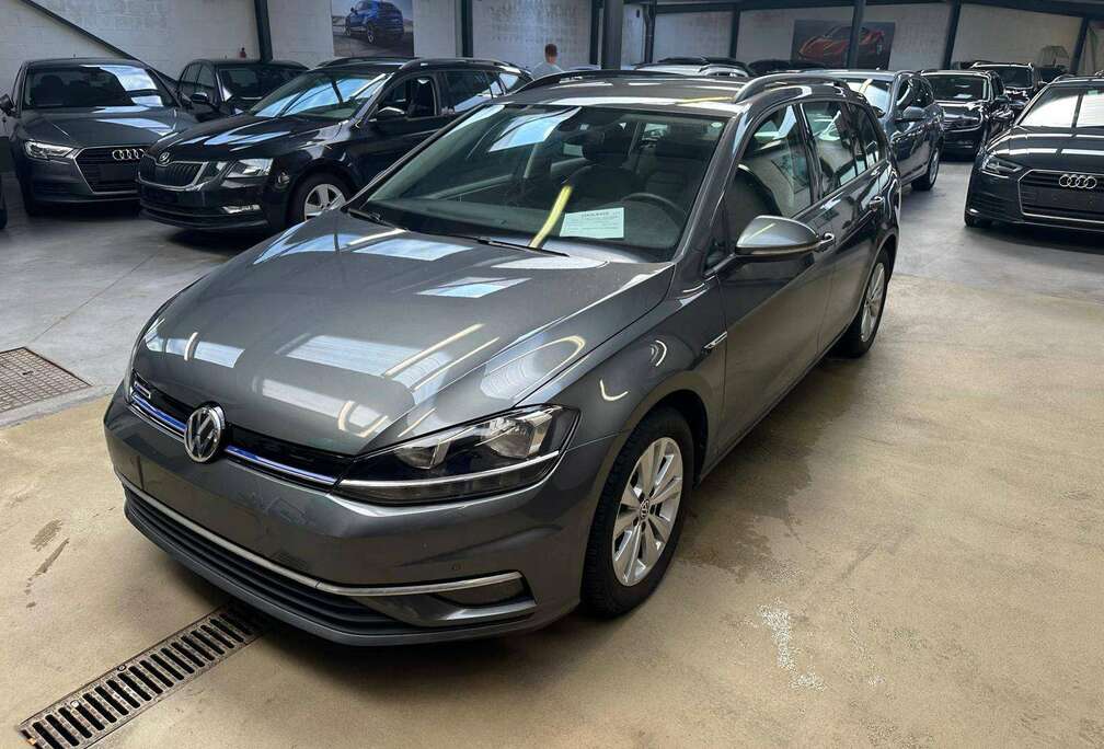 Volkswagen Golf breaks