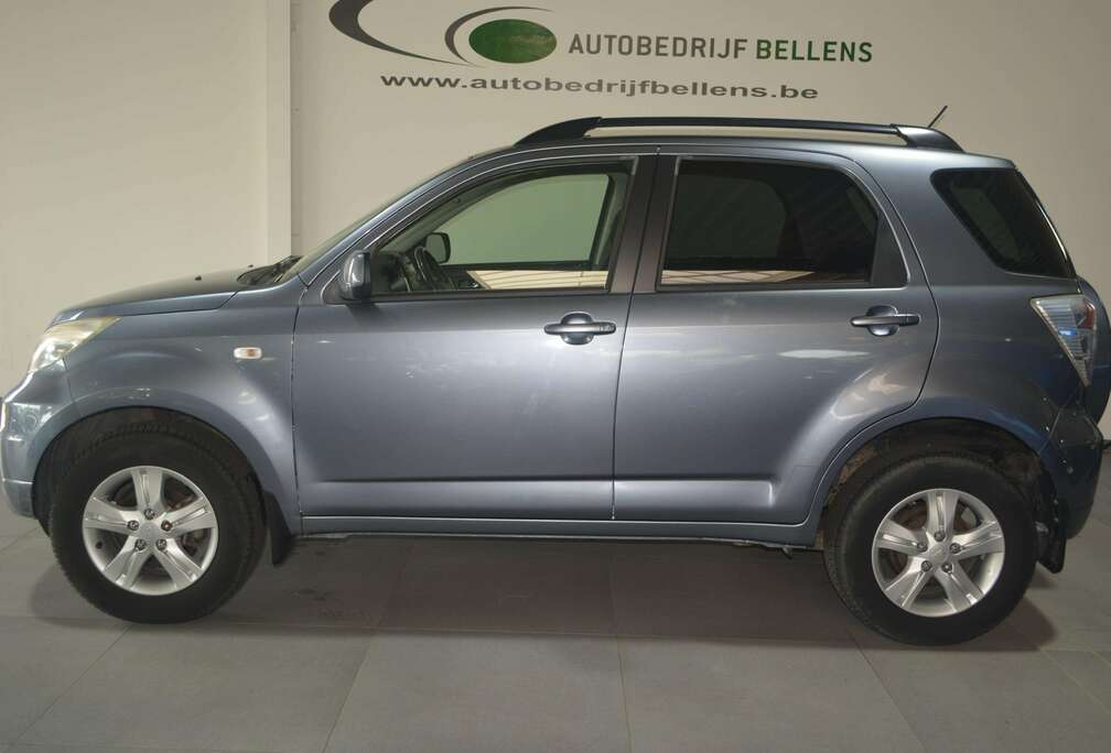 Daihatsu 1.5 L BENZINE / ELECTR. AIRCO / 65.000 KM