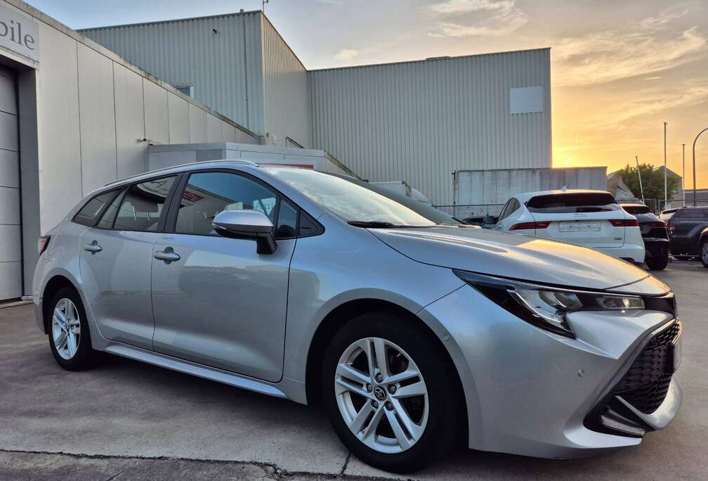 Toyota SW 1.8i AUTOM. / HEV HYBRID / 89.685 KM !! 2023 !!