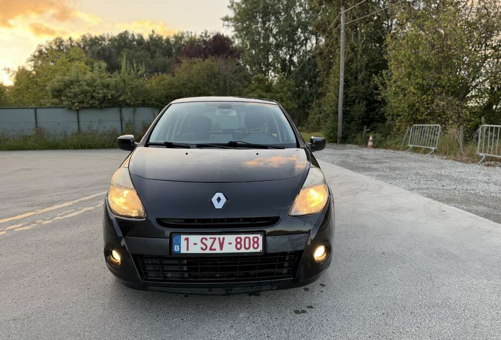 Renault 1.2i 20th PRET IMMATRICULÉ !!