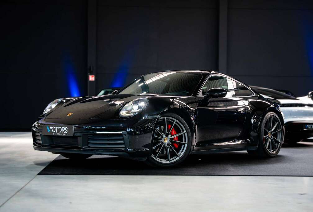 Porsche 992 Carrera 4 - PDK - Sport Chrono - Bose - Sport Exhaust - Open Dak - Gekoelde Zetels