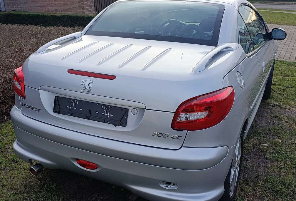 Peugeot CC 110 Tendance