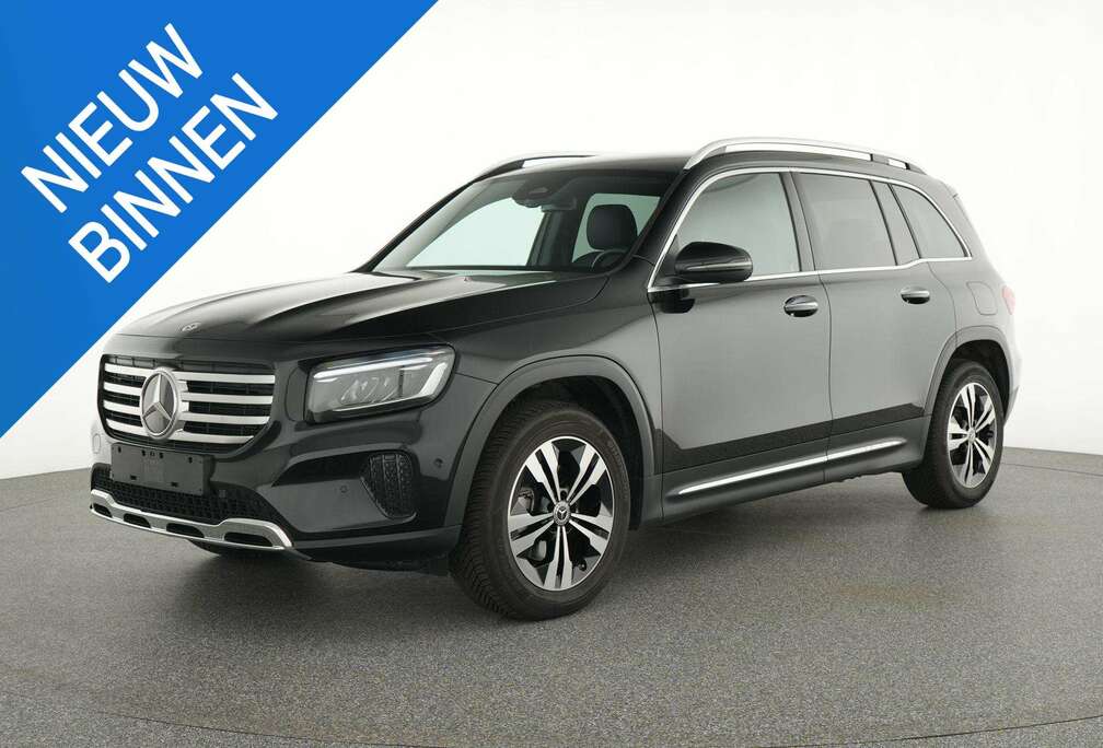 Mercedes-Benz GLB Luxury Line-7Places