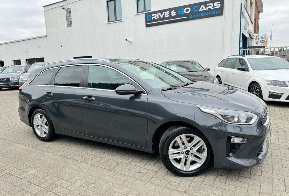 Kia Ceed 1.5 T-GDI DCT7 CarPlay ** 1 JAAR GARANTIE **