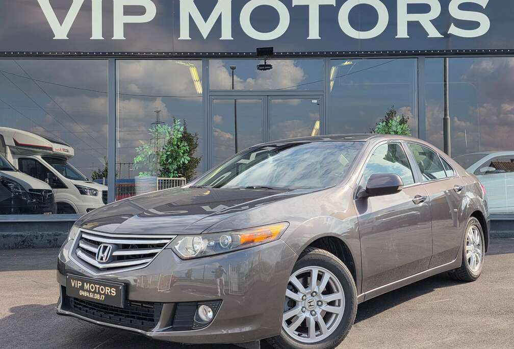 Honda 2.0i // 156cv // attache remorque // état neuf