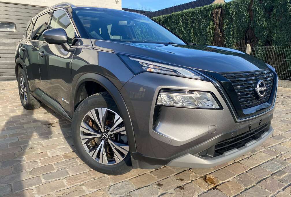 Nissan E-power Lounge N-Connecta