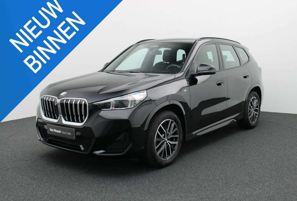 BMW sDrive18i M PACK