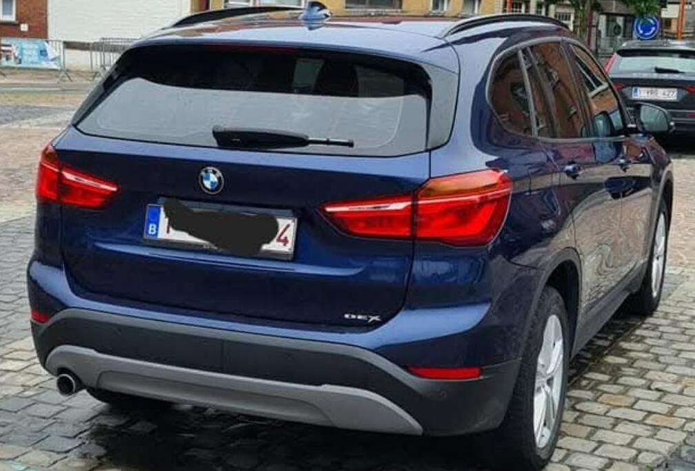 BMW X1 sDrive18d F48