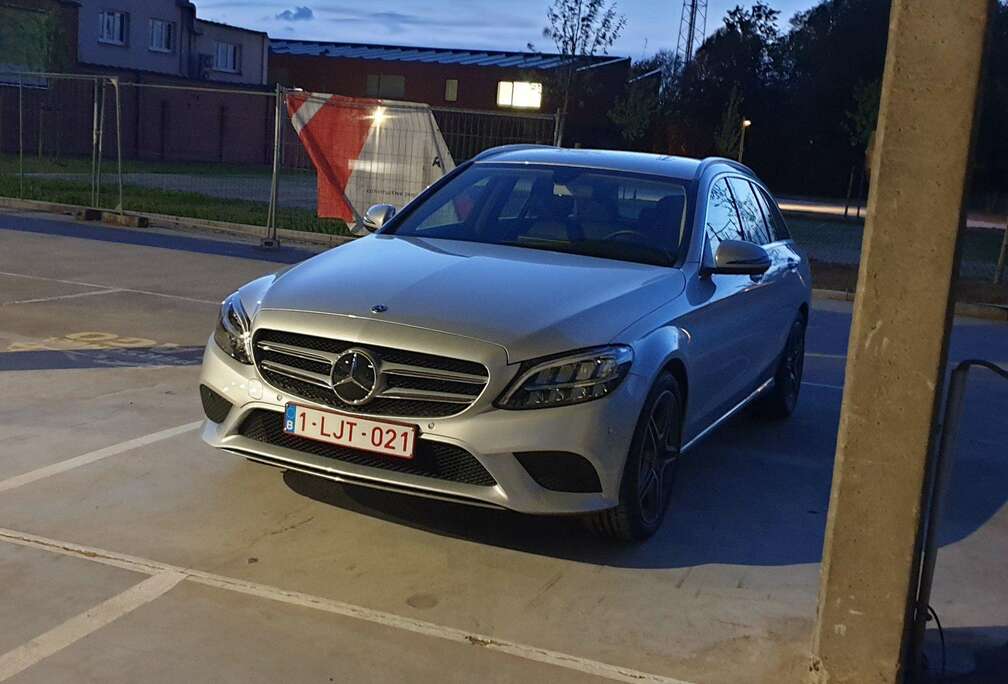 Mercedes-Benz C 220 d 4Matic T 9G-TRONIC Avantgarde