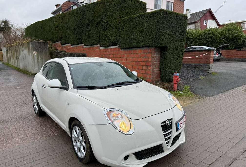 Alfa Romeo 1.4-BOITE AUTOMATIQUE-PRETE A IMMATRICULER-GARANTI