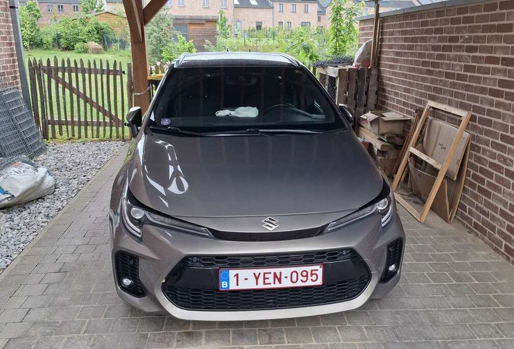 Suzuki 1.8 Hybrid CVT GLX