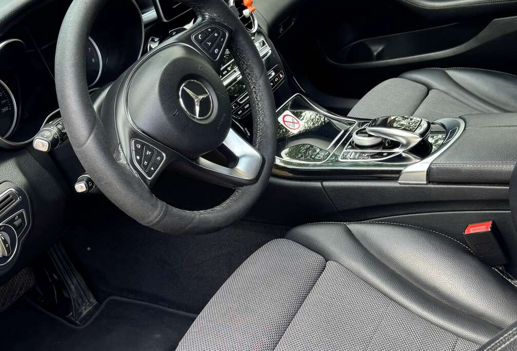 Mercedes-Benz T 4Matic 9G-TRONIC