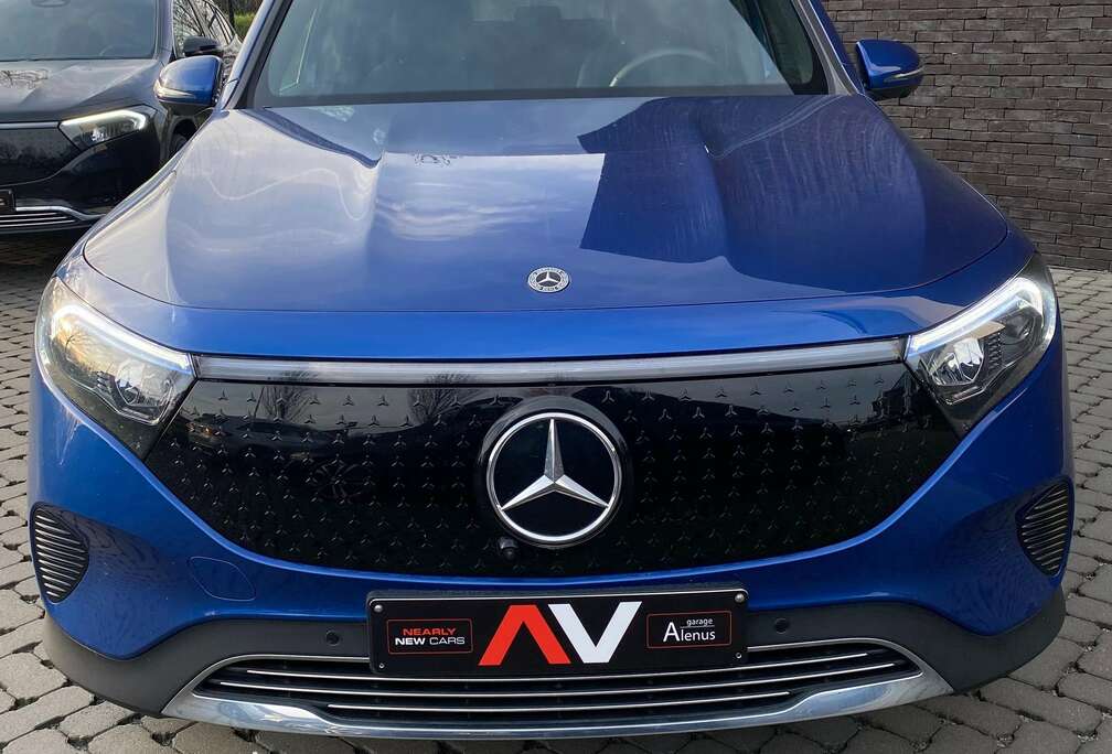 Mercedes-Benz + ExtendedRange ELECTRIC 19\