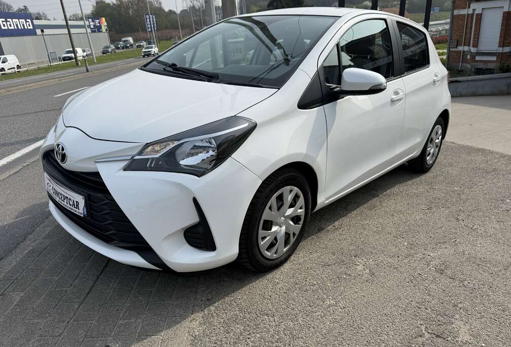 Toyota Yaris 1.5i Dual VVT-iE Connect CVT