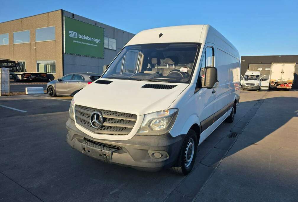 Mercedes-Benz 316 (Stock ID 33731)