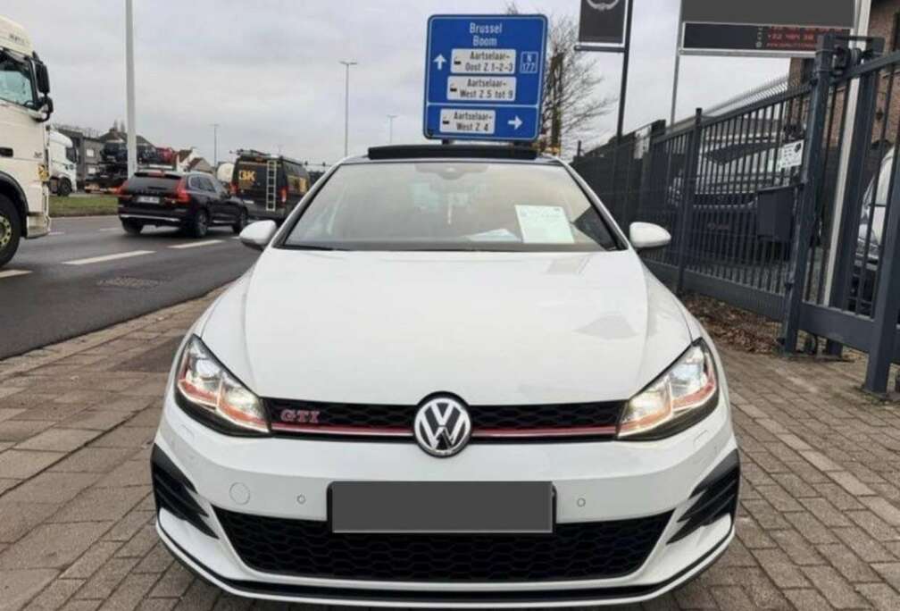Volkswagen Performance 2.0 TSI OPF DSG
