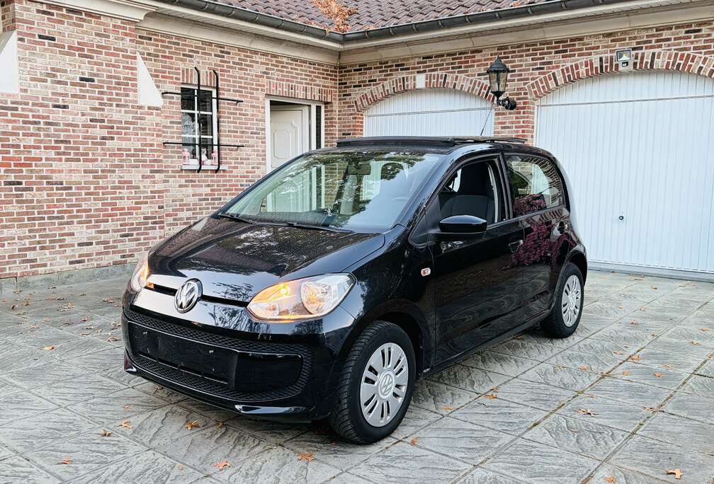 Volkswagen 1.0i High  BLACK EDDITION // PANO// 5Prt//
