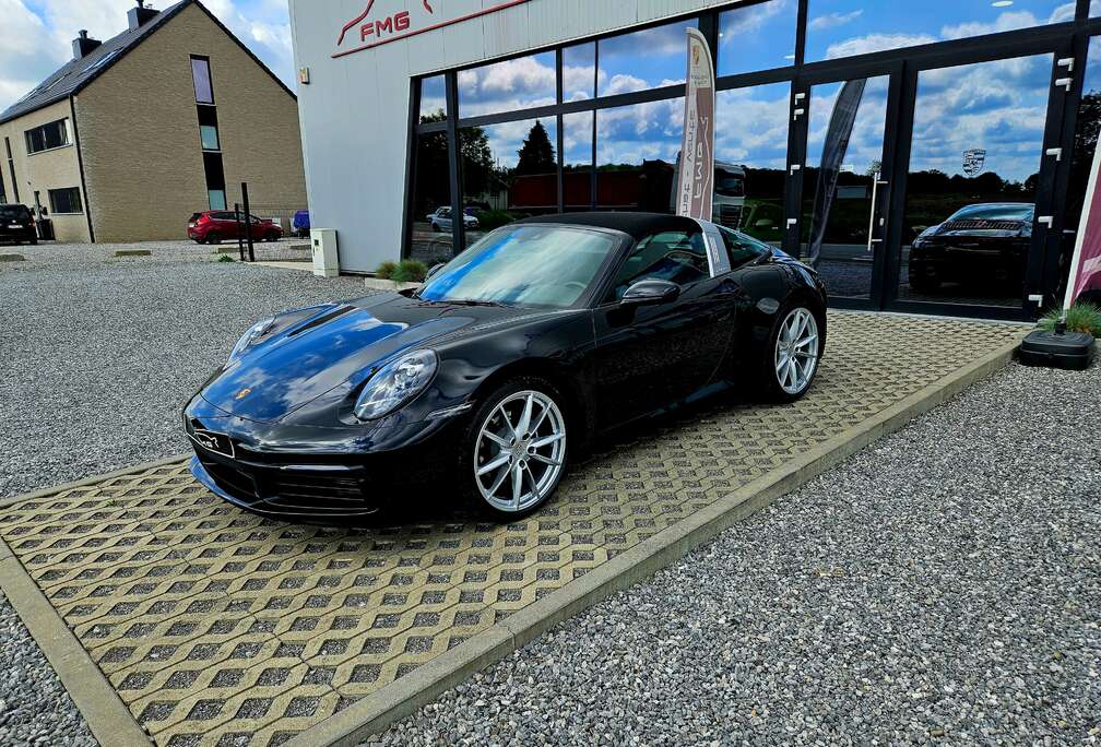 Porsche *** 992 targa 4 , Porsche approved , Bose ***