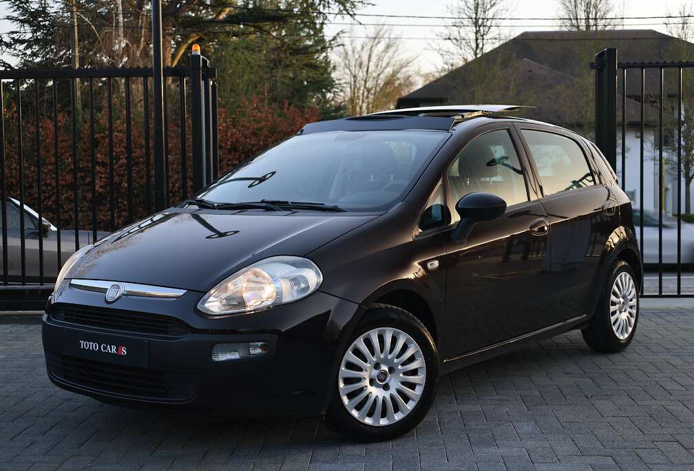 Fiat 1.2i Benzine  Pano-Dak  Airco  Star-Stop  Elect. ramen voor  Elect. Buitenspiegels  City