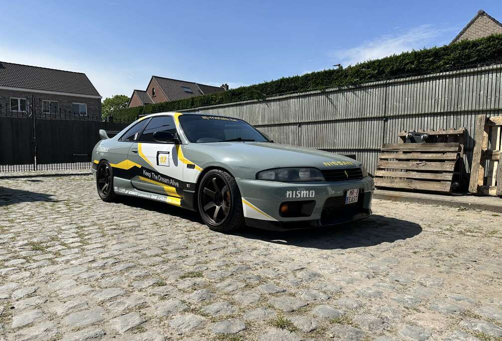 Nissan R33 GTST