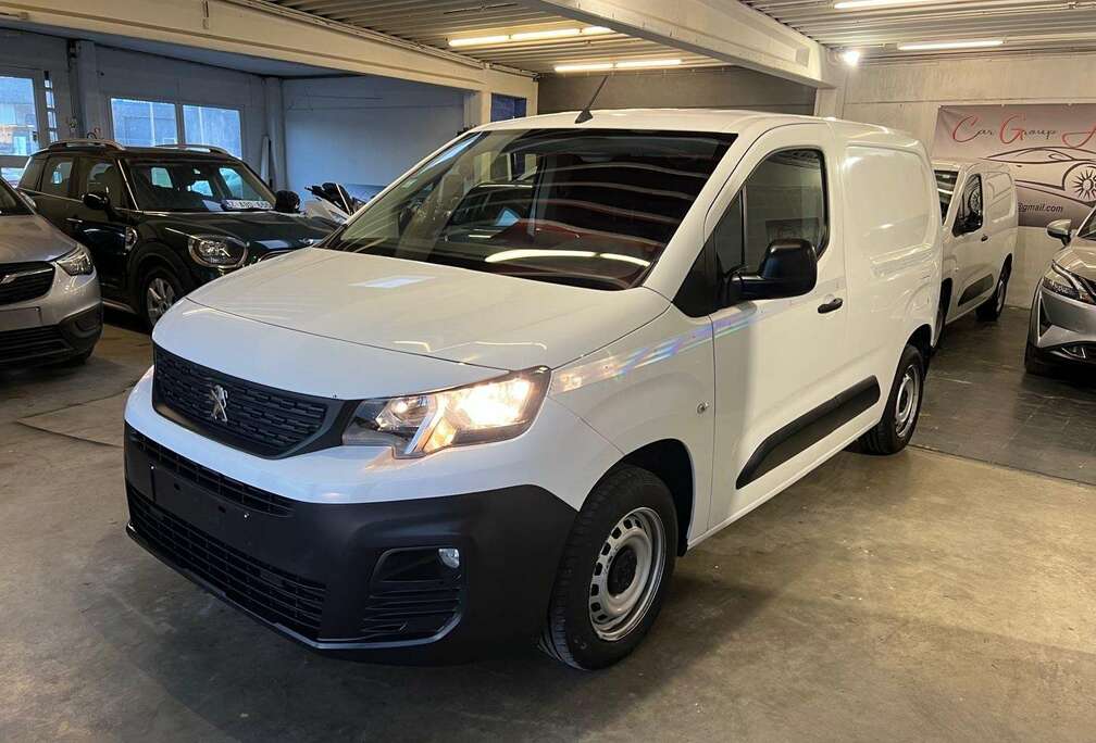 Peugeot 1.5 BlueHDi L1 STD Light Premium