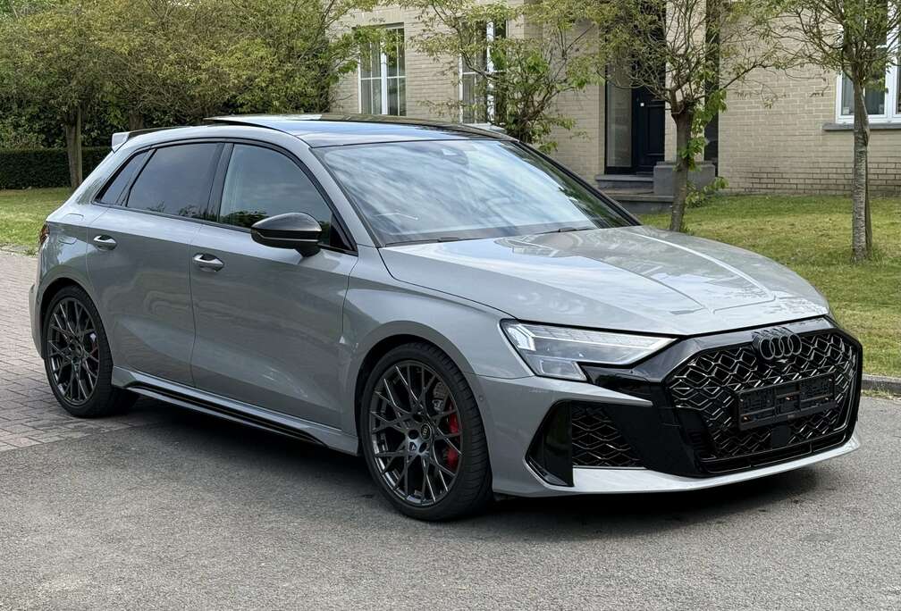 Audi Audi RS3 Sportback Gris nardo Garantie Audi 2030