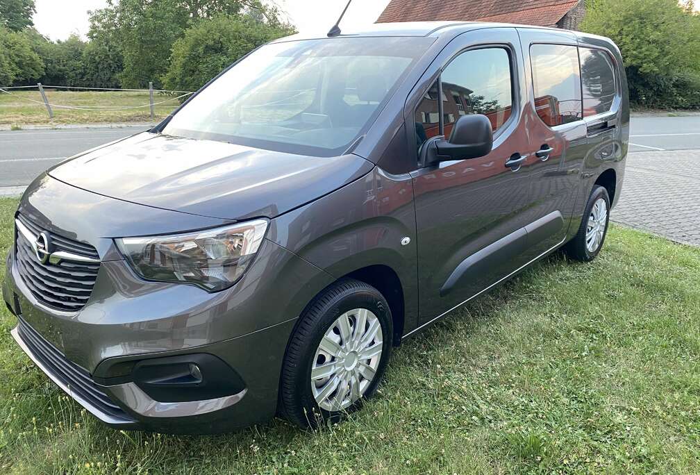 Opel 1.5 TD Blue L2H1
