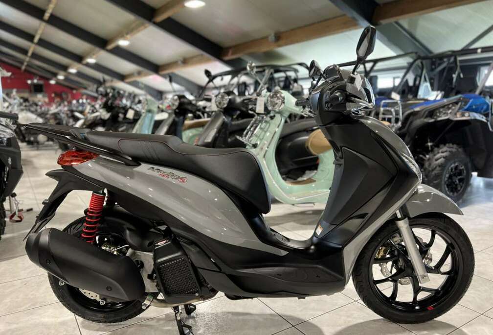 Piaggio S