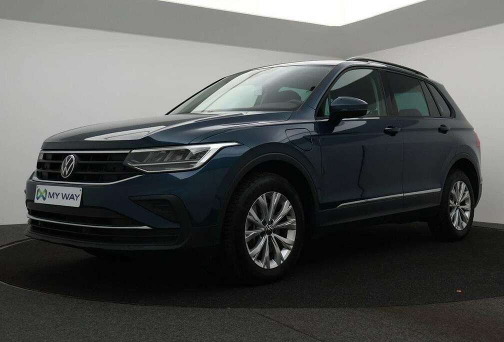 Volkswagen Tiguan eHybrid 1.4 PHEV Life Business 204PK *AUTOMAAT*TREKHAAK*CAMERA*ACC*PDC*VIRTUAL COCKPIT*NAVI*APP-CONNECT*...*