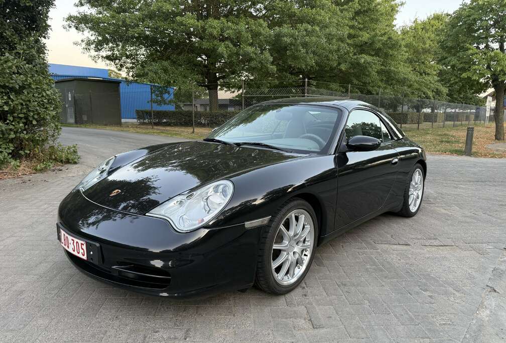 Porsche 911 Carrera 4 Cabrio