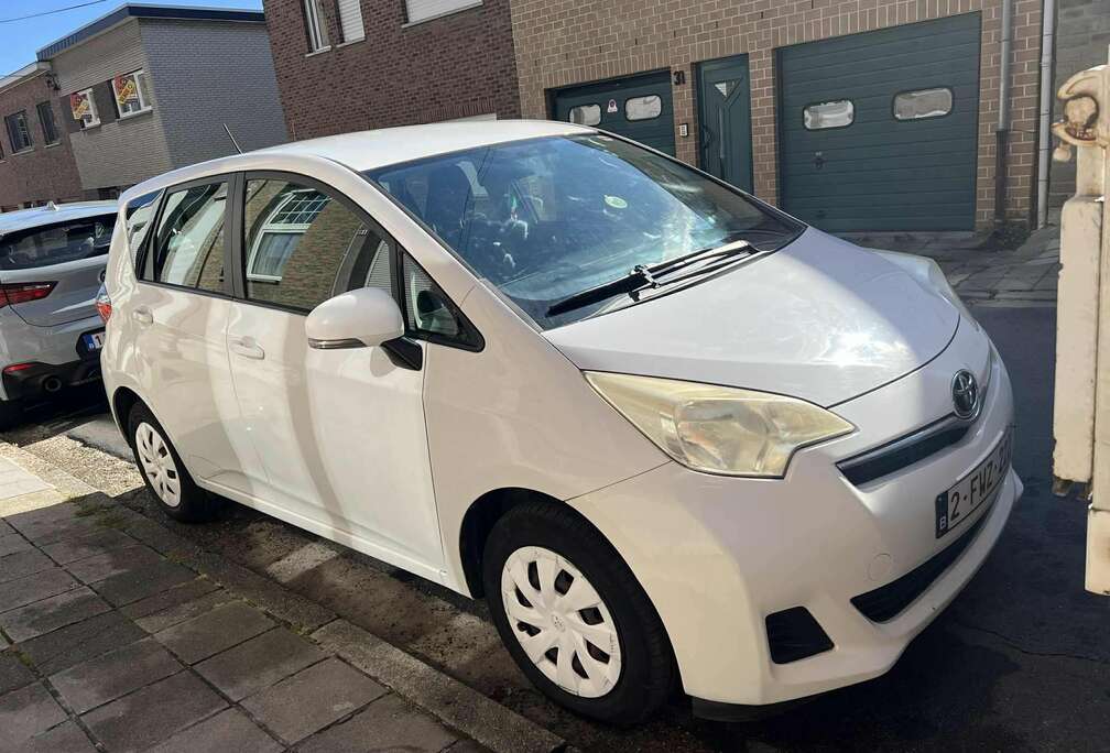 Toyota Verso S 1.33 VVT-i Natura