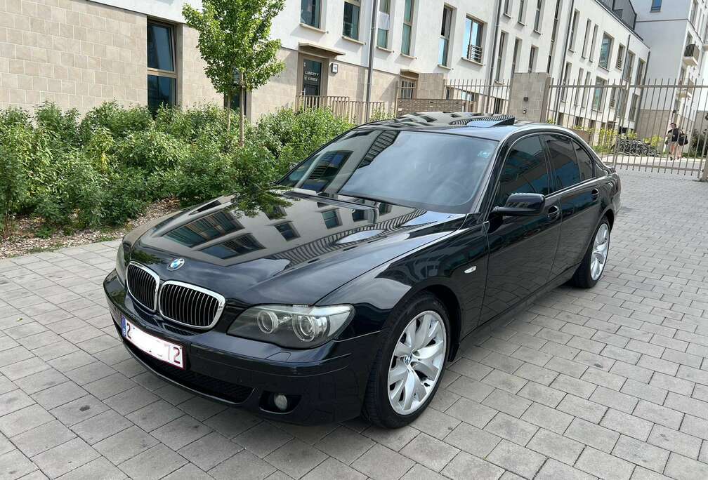 BMW dA individual toit ouvrant xenon gps
