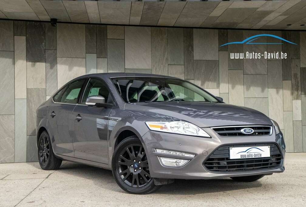 Ford 1.6 TDCi ECOnetic Titanium Style / HISTORIEK / LED