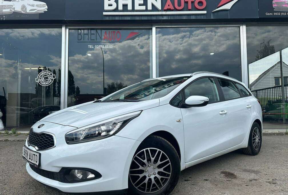 Kia 1.6 / RADAR AV AR / CARPLAY / AIRCO / NAVI / GARANTIE 12 MOIS