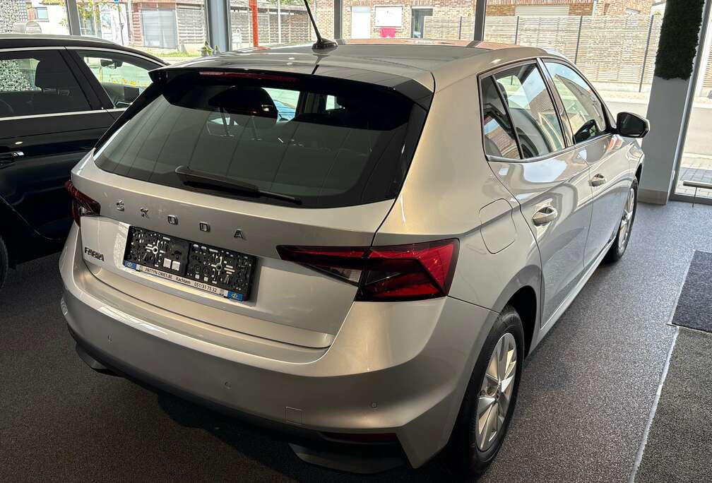Skoda Fabia 1.0i Selection Selection