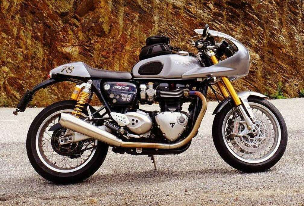 Triumph R