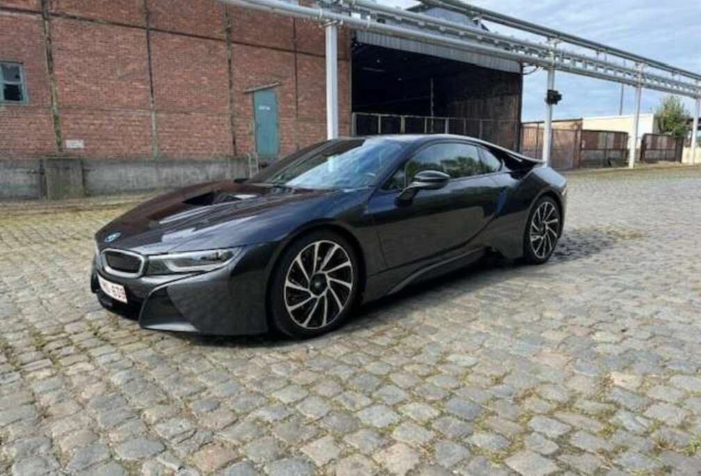 BMW i8