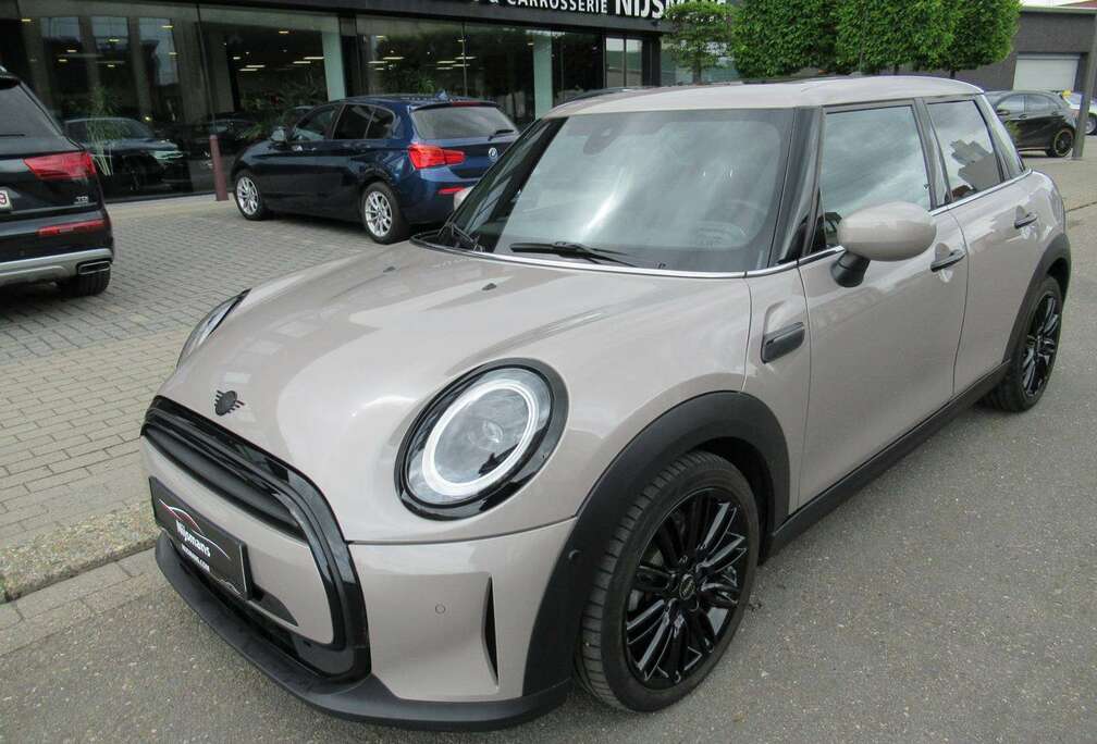 MINI 1.5 Automaat 5-deurs/Leder/Pano/Navi/Airco/Camera