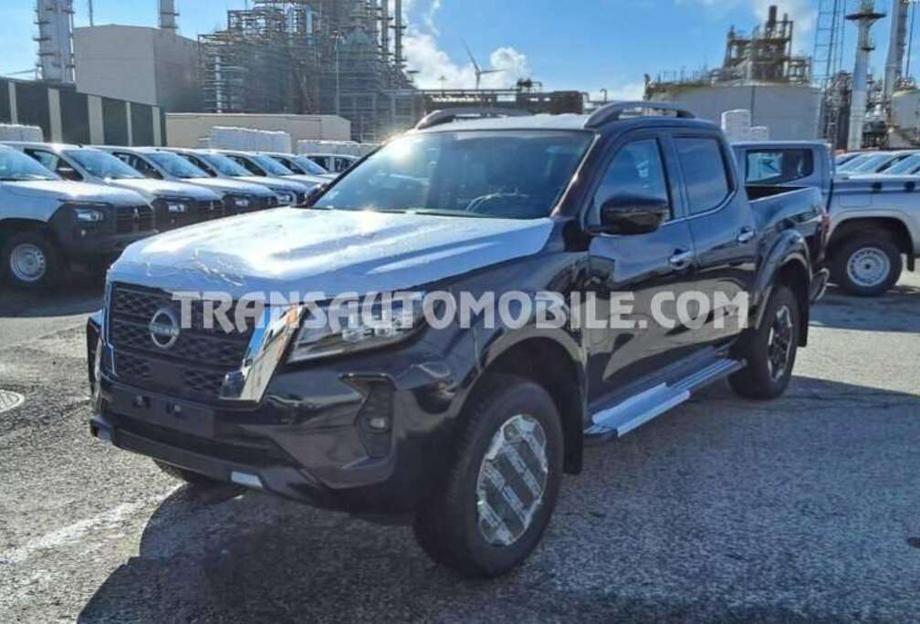 Nissan Pick-up 2.5L TURBO DIESEL AUTOMATIQUE 4x4 auto medium - EXPORT OUT EU TROPICAL VERSION