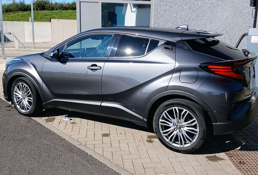 Toyota C-HR Hybrid 122cv