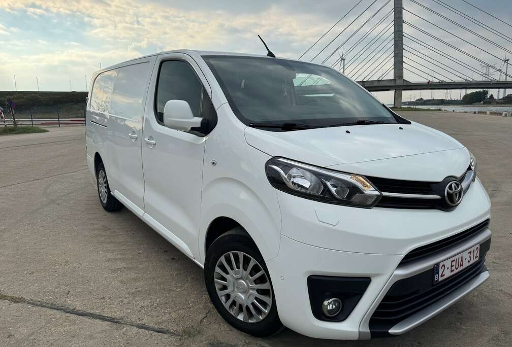 Toyota Proace 2,0-l-D-4D Automatik L2H1 Comfort