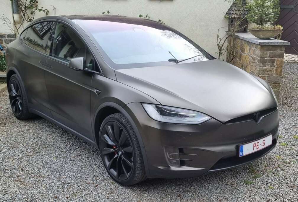 Tesla Model X Ludicrous Performance