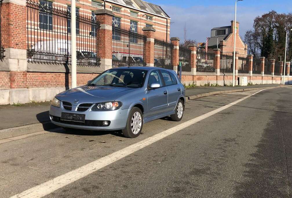 Nissan 1.5i 16v Acenta