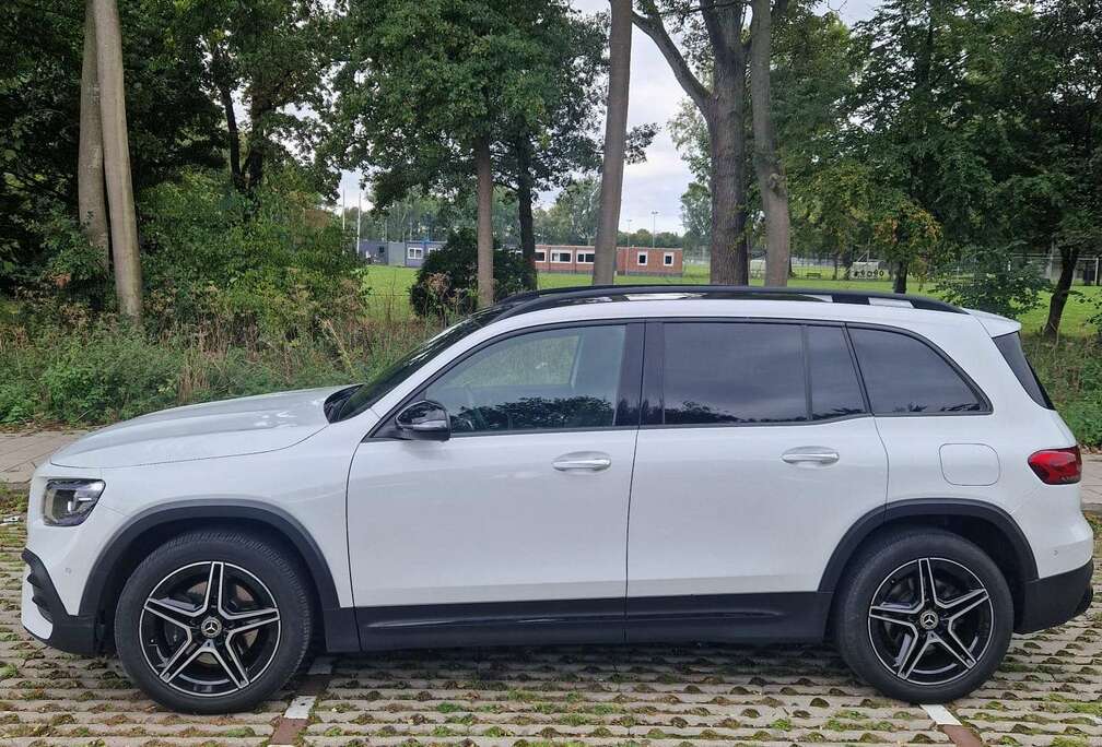 Mercedes-Benz GLB 200 d