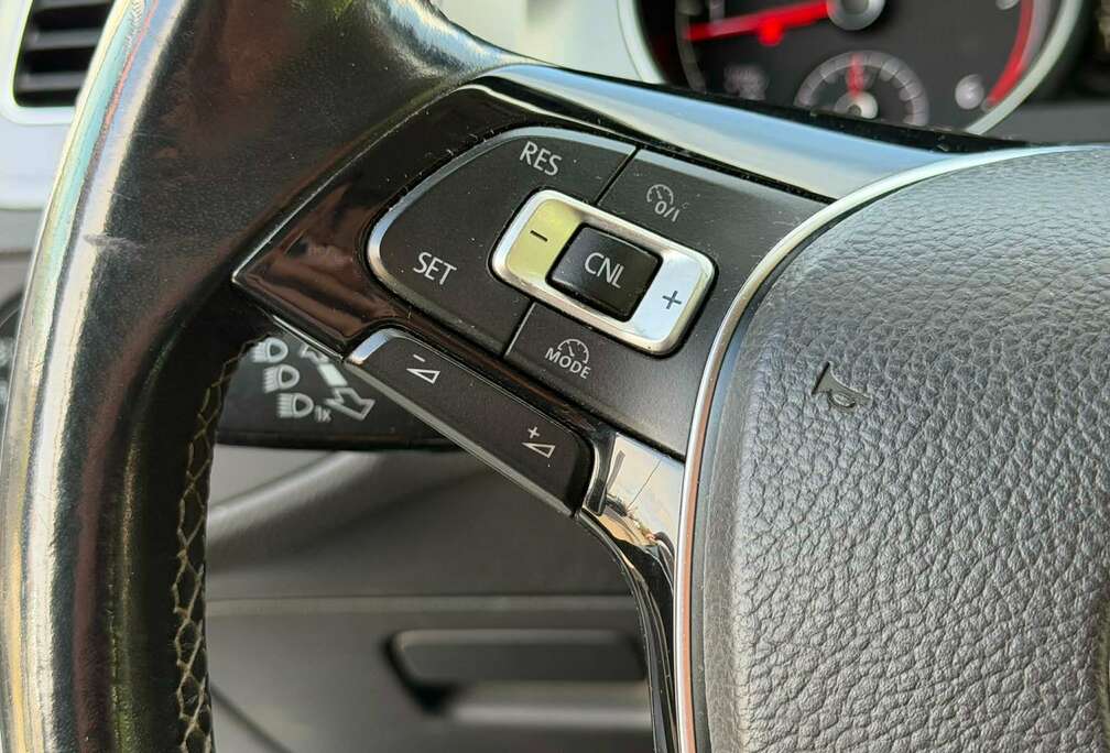 Volkswagen Golf 1.6 CR TDi Highline