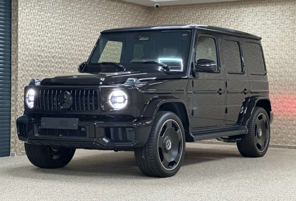 Mercedes-Benz G 63 AMG Mercedes-AMG MY25 ALL BLACK / CARBON