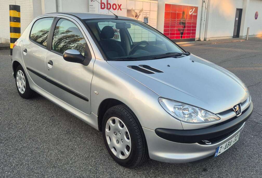 Peugeot 206 1.1i X-Design 1 er PROPRIÉTAIRE